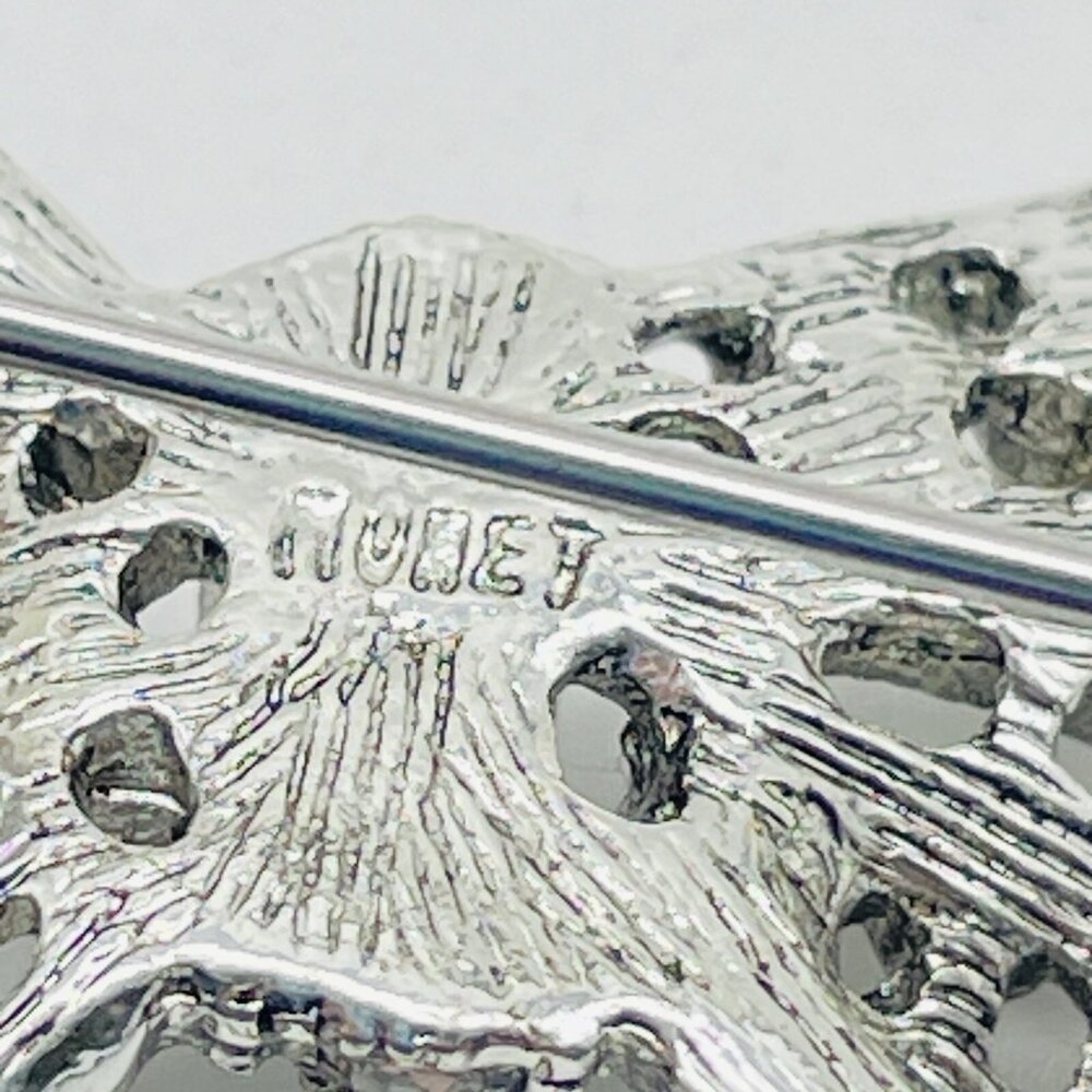 Vintage MONET Silver Tone Bow Brooch Faux Pearl Rhinestone Signed June Birthday - Picture 6 of 7
